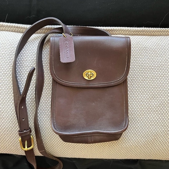 Vintage Coach Brown Leather A6C 9978 - Picture 1 of 2